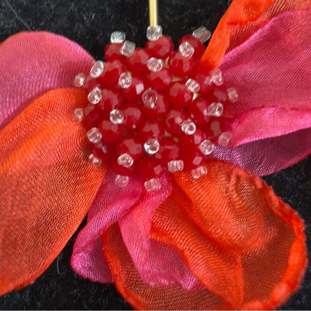 CAMILA COELHO Vibrant Pink and Red Floral Earrings NWOT - Picture 4 of 6